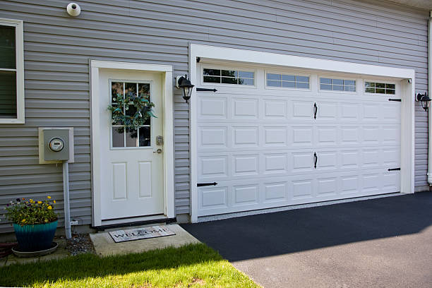 24/7 Emergency Garage Door Panel Replacement experts in Dulce, NM
